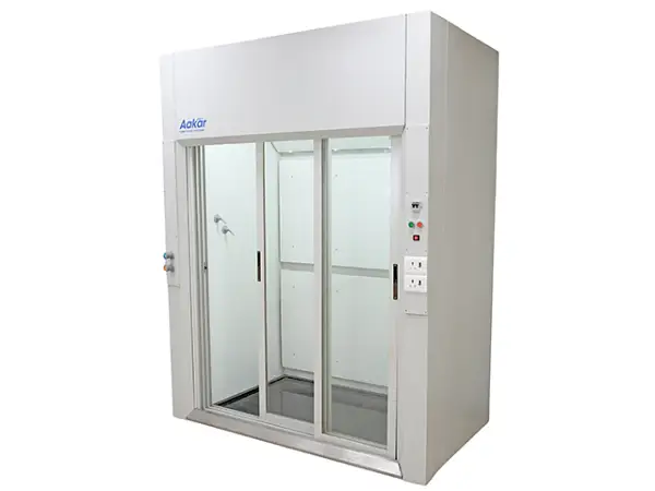 Walk-in Fume Hood